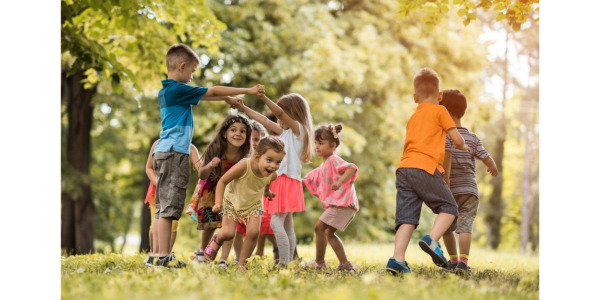 Kodėl vaikams svarbu kuo daugiau laiko praleisti lauke?